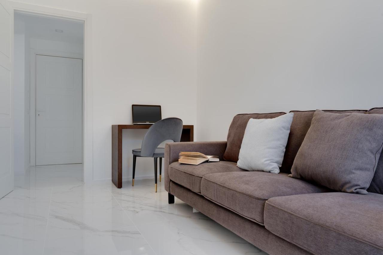 Caralis Suites Rooms Cagliari Ngoại thất bức ảnh
