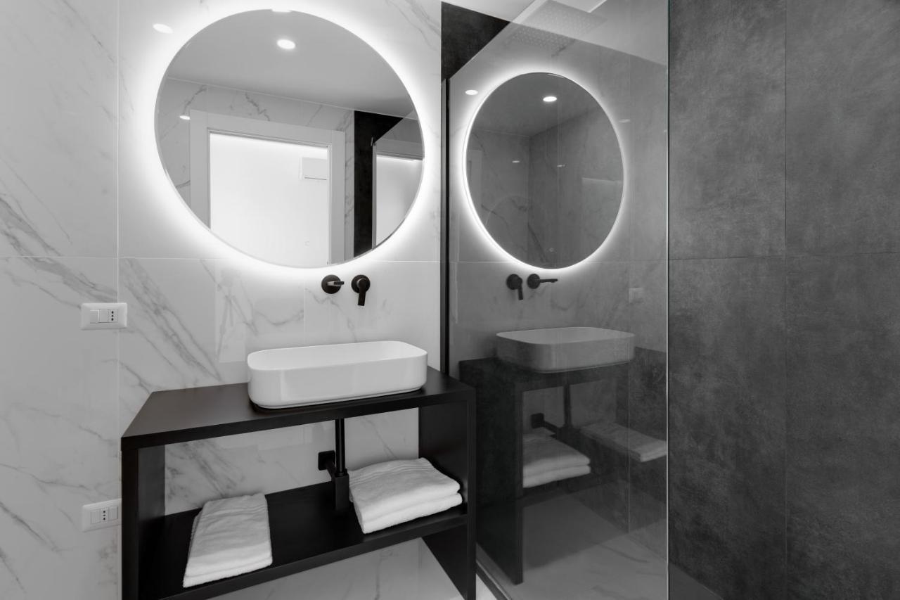 Caralis Suites Rooms Cagliari Ngoại thất bức ảnh