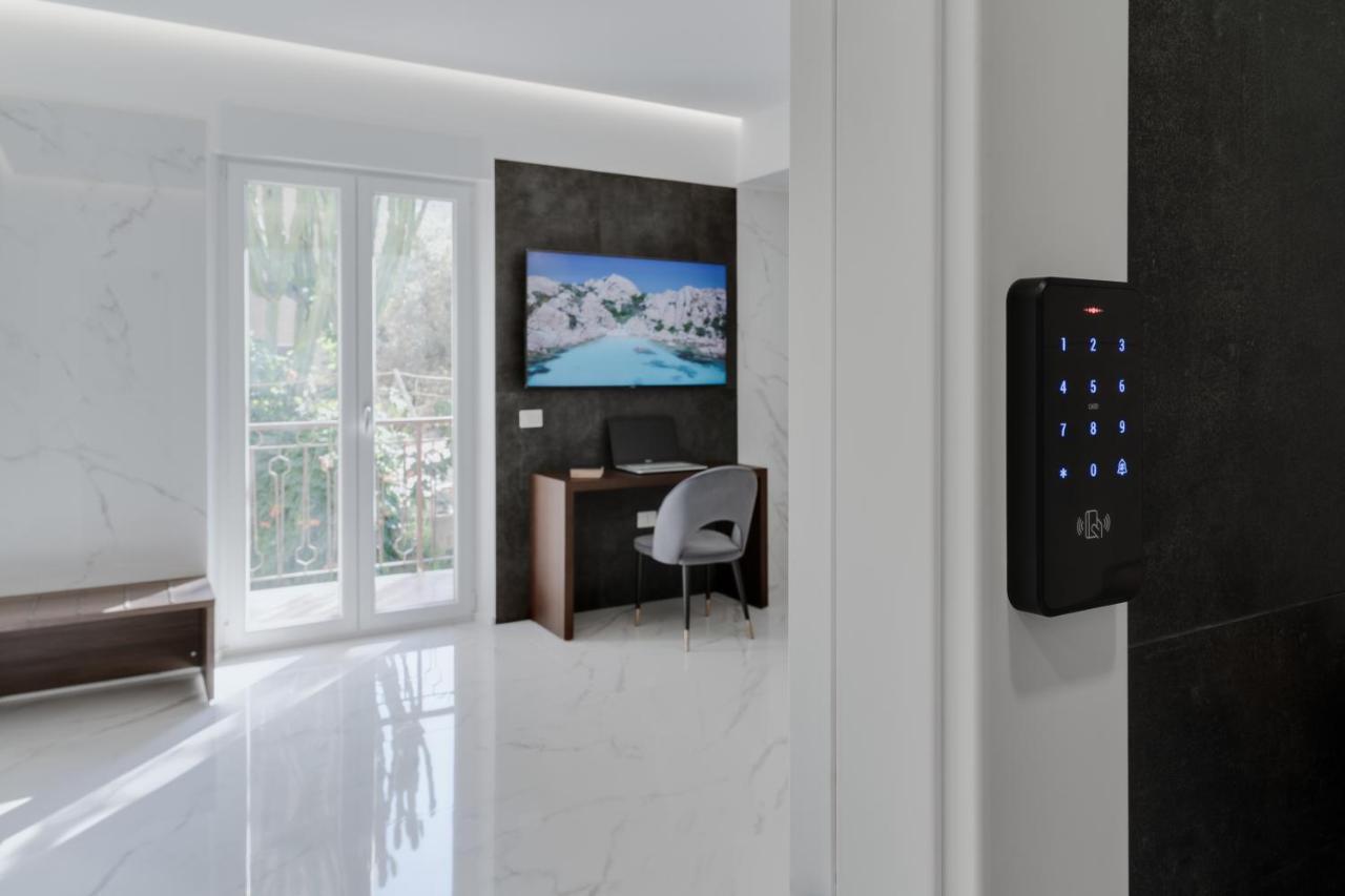 Caralis Suites Rooms Cagliari Ngoại thất bức ảnh